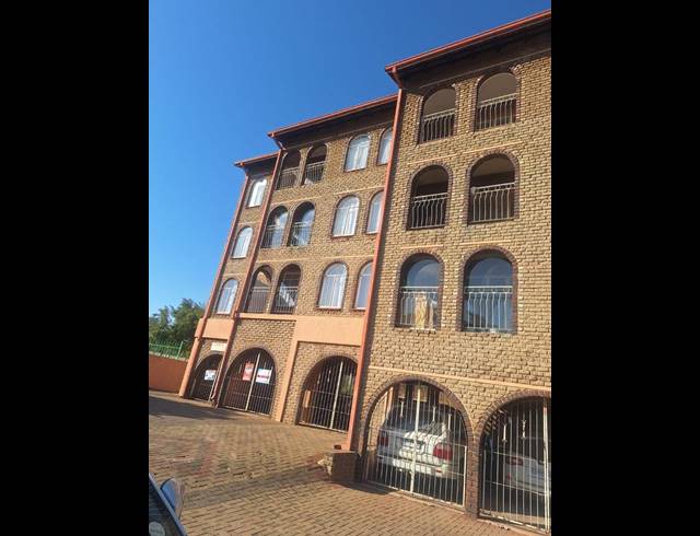 2 BEDROOM PROPERTY TO RENT IN FLORIDA PARK